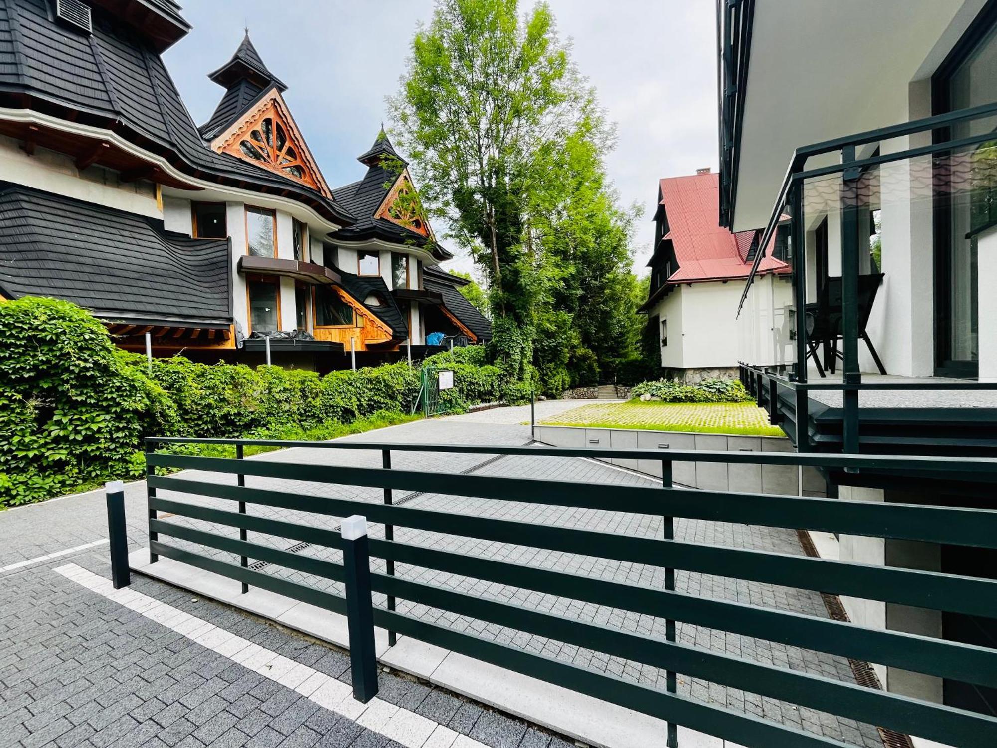 Apartamenty W Centrum Gorski Krysztal Zakopane Exterior foto
